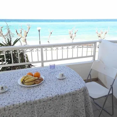 Σπίτι διακοπών Serenelands Seaside House Λυγιά